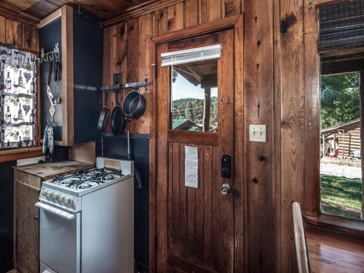 Apache Village 4, King Studio, Midtown, Sleeps 2 Ruidoso Exterior photo